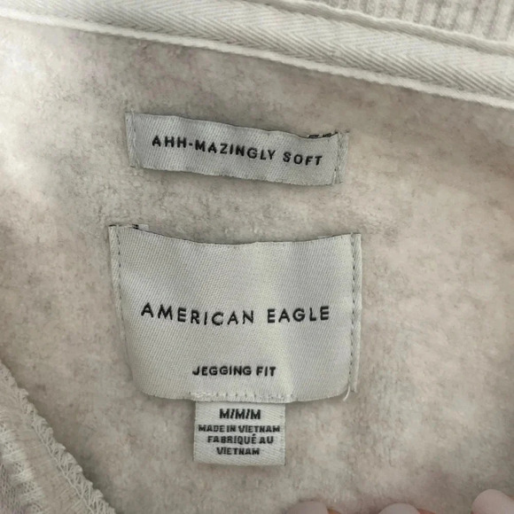 Women's American Eagle Ah-Mazingly Soft Camo Sweatshirt - Sz. M - Picture 2 of 2